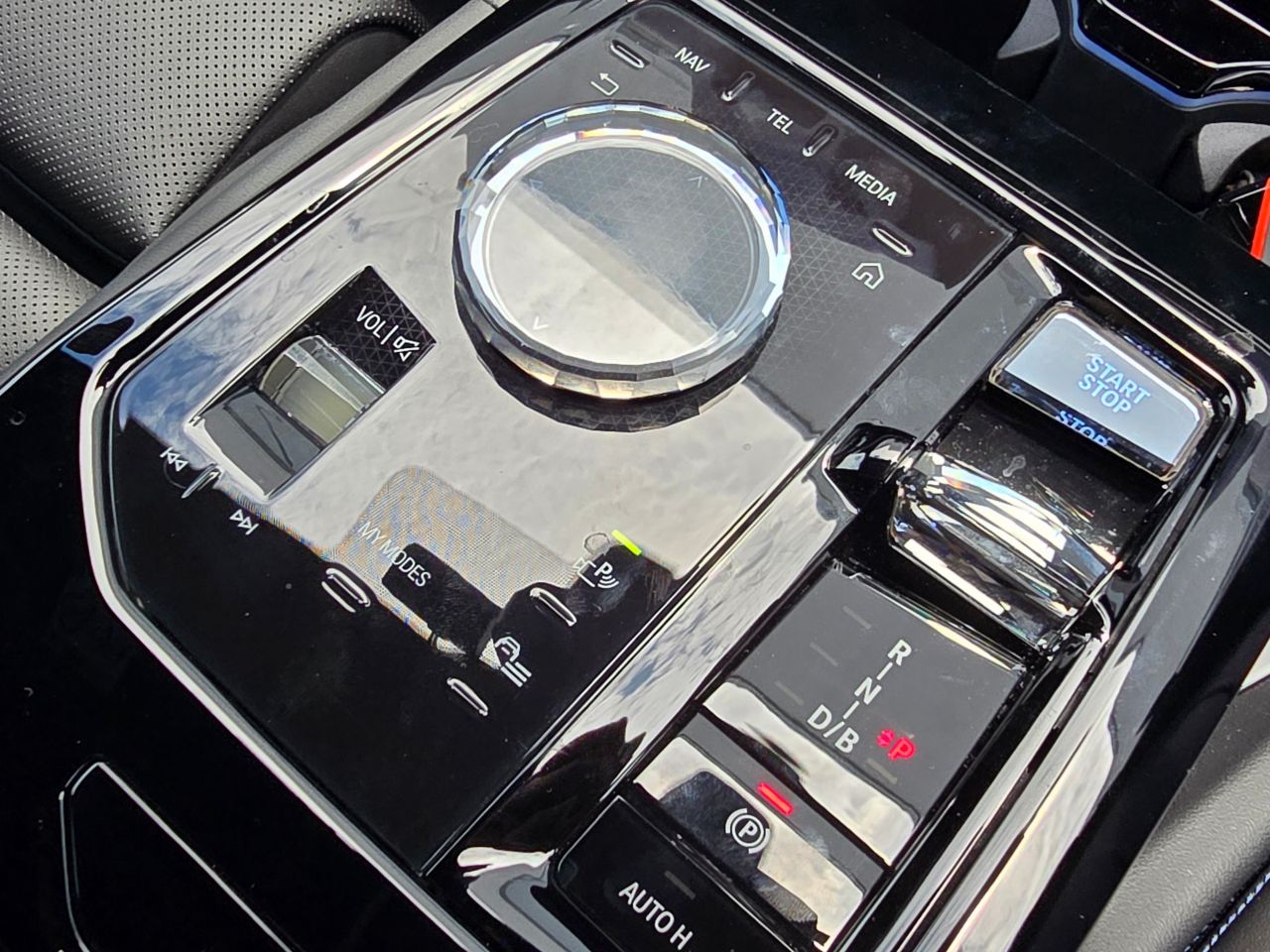 BMW i5 eDrive40 M Sport RHD