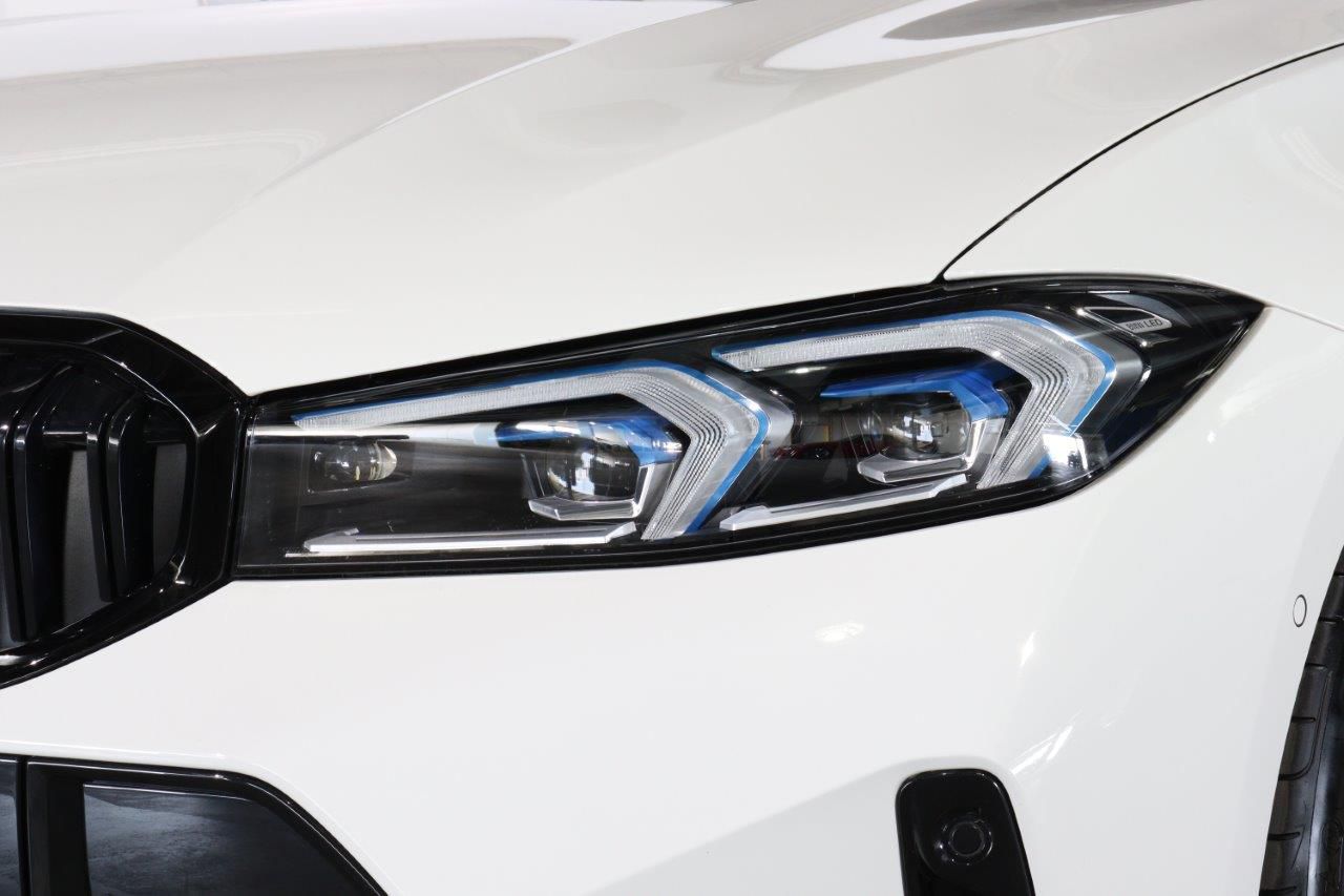 320d xDrive Berline RHD