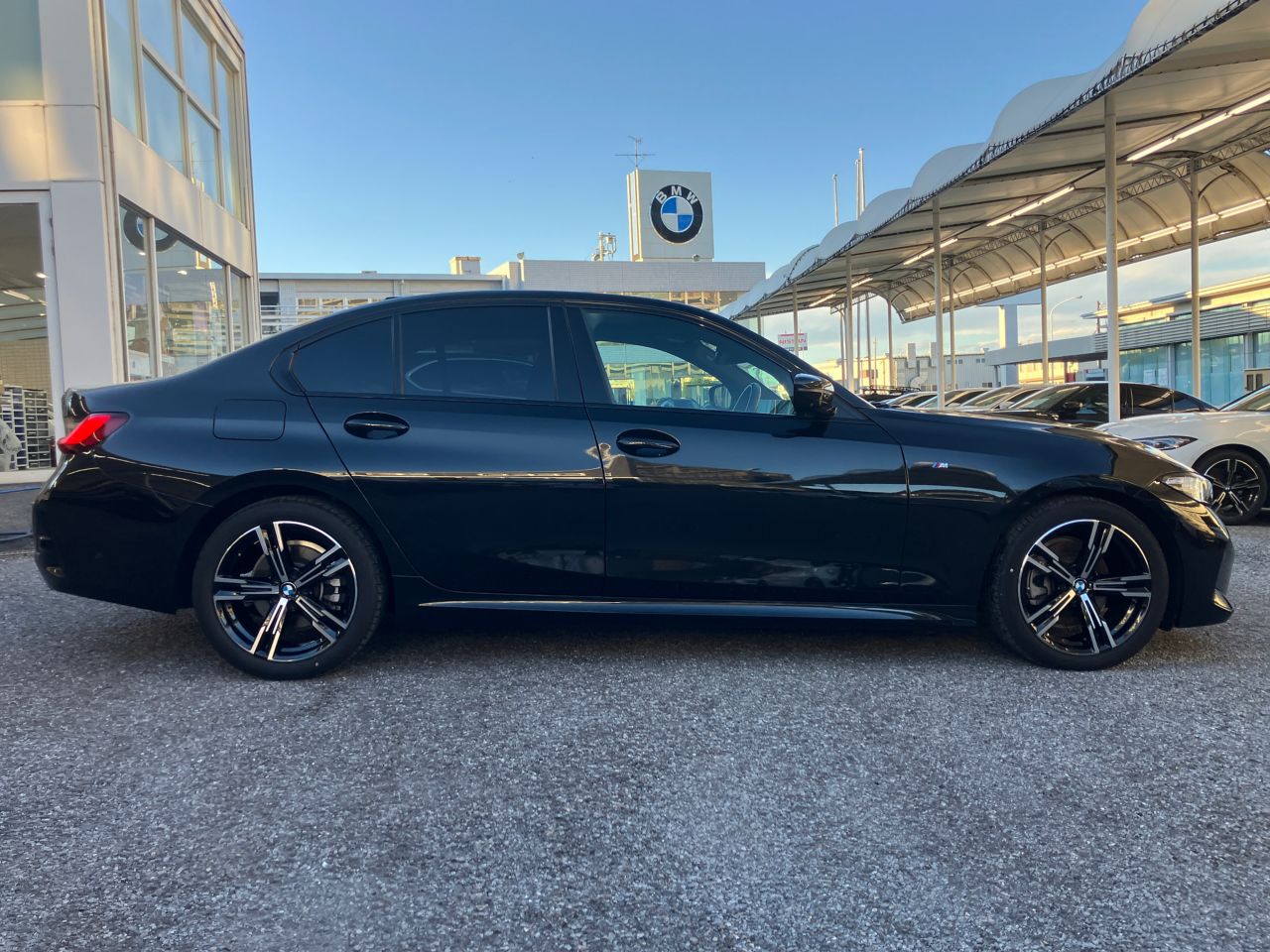 320d xDrive Berline RHD