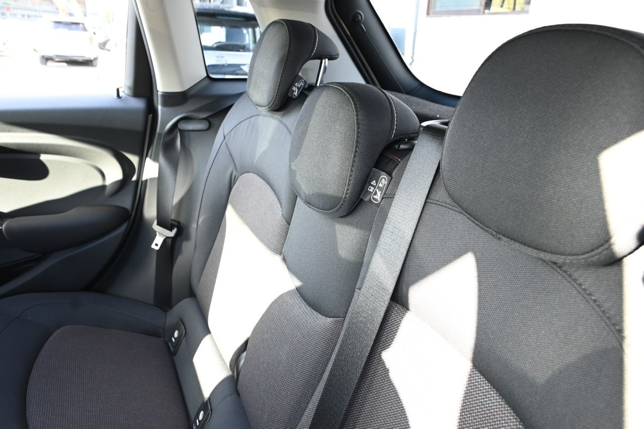 F55 MINI Cooper 5-Door Hatch LCI