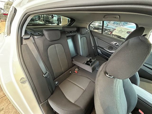 F40 118d Sports Hatch 5-door B47 2.0d