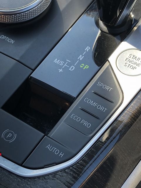 G21 320i RHD