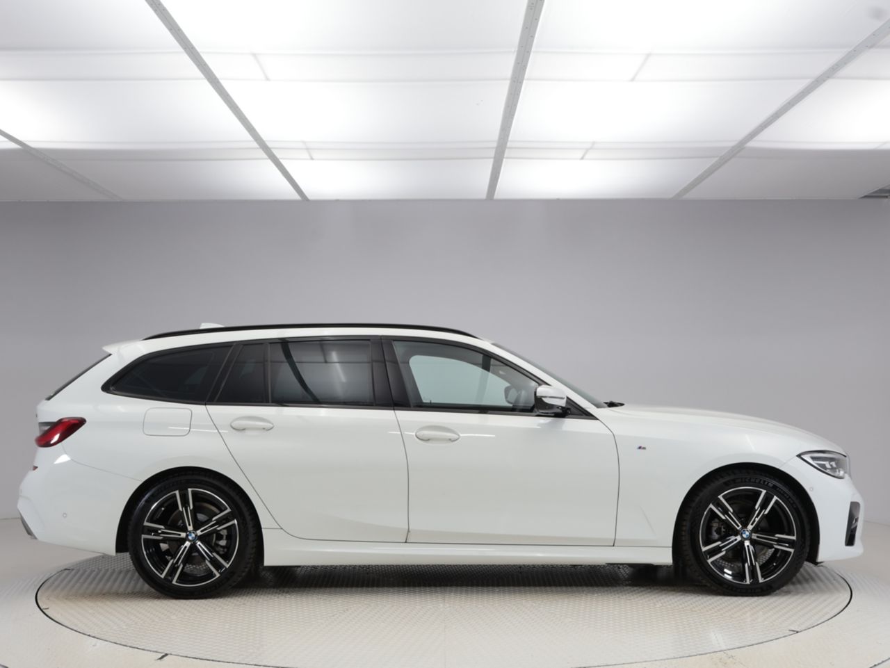 G21 318i Touring