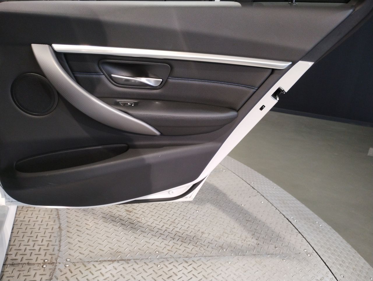 320I TOURING RHD