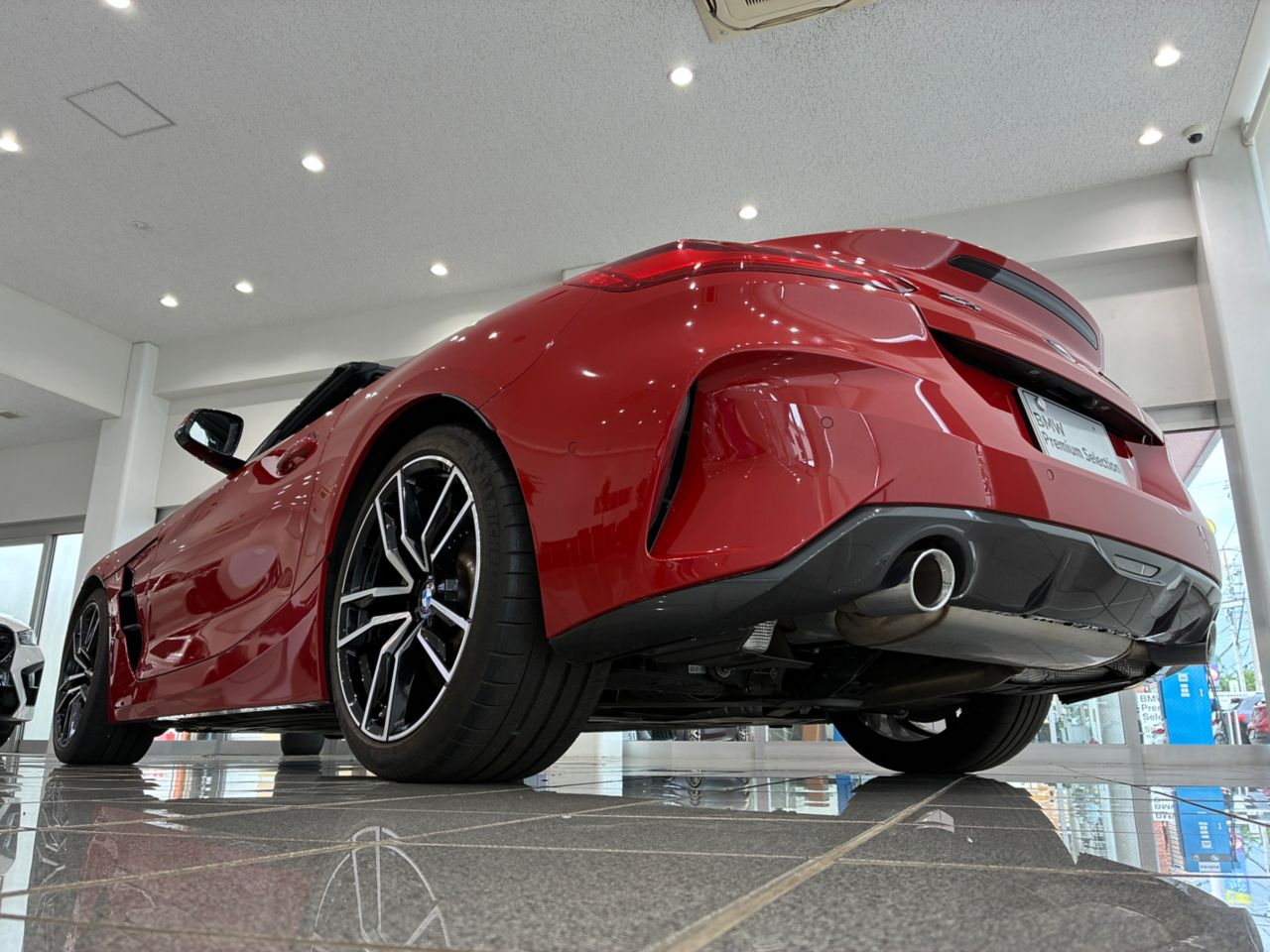G29 z4 sDrive20i RHD