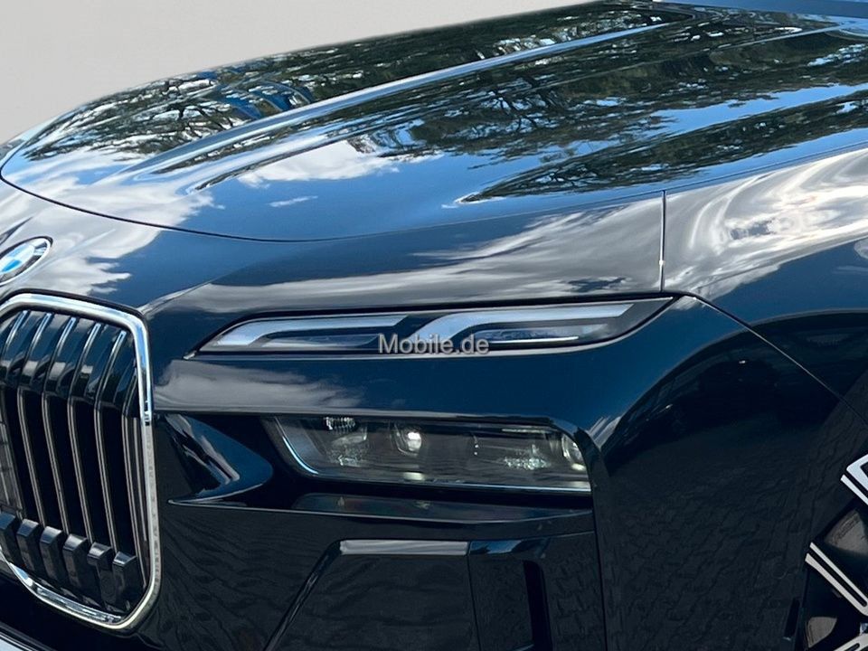 BMW 740