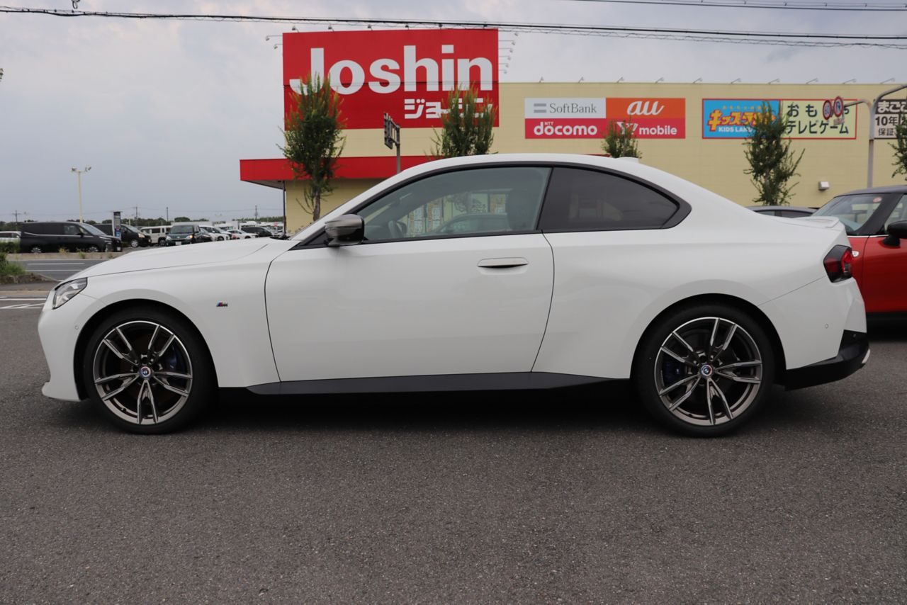 M240i xDrive Coupé RHD