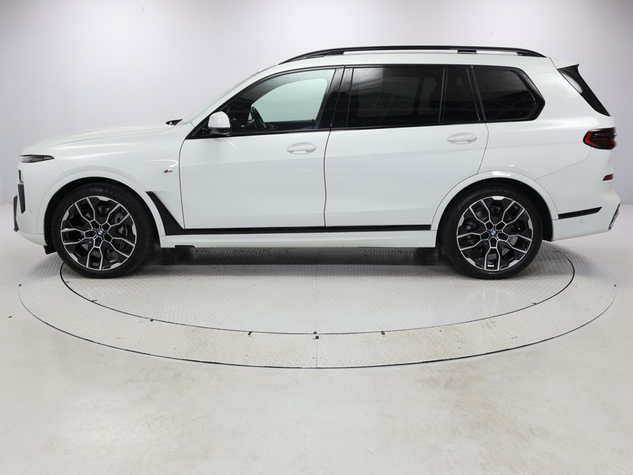 X7 xDrive40d RHD US