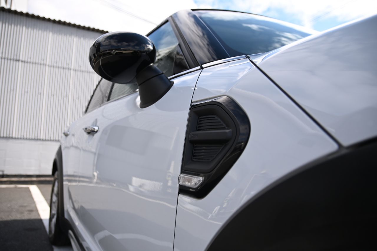 MINI CROSSOVER COOPER D