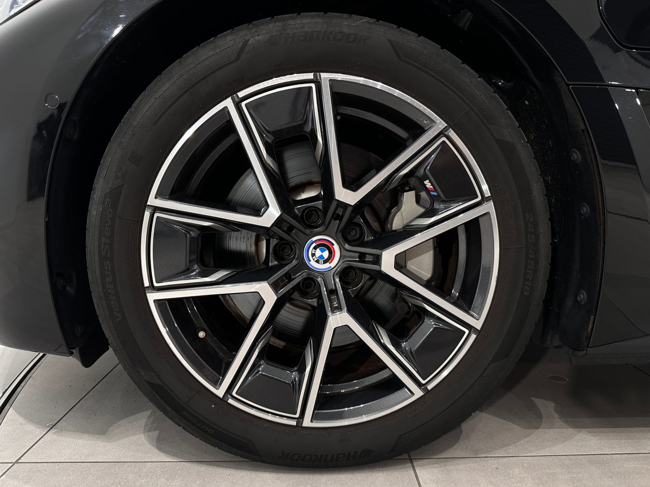 G26 i4 eDrive40 RHD