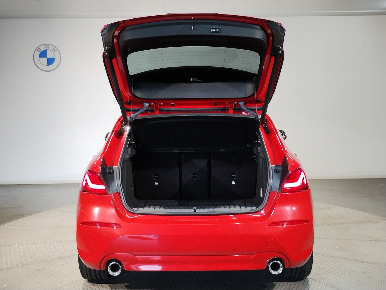 F40 118d Sports Hatch 5-door B47 2.0d