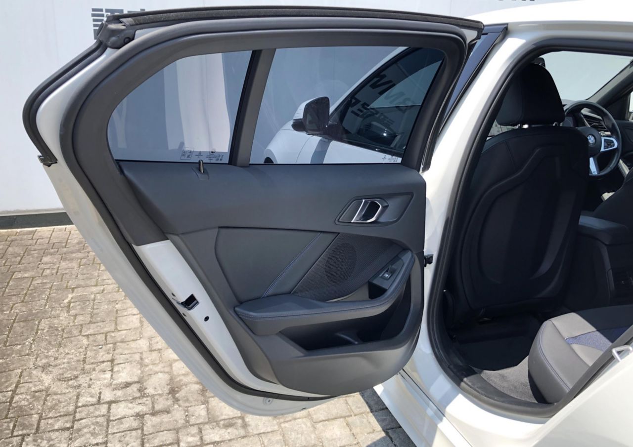 F40 118d Sports Hatch 5-door B47 2.0d