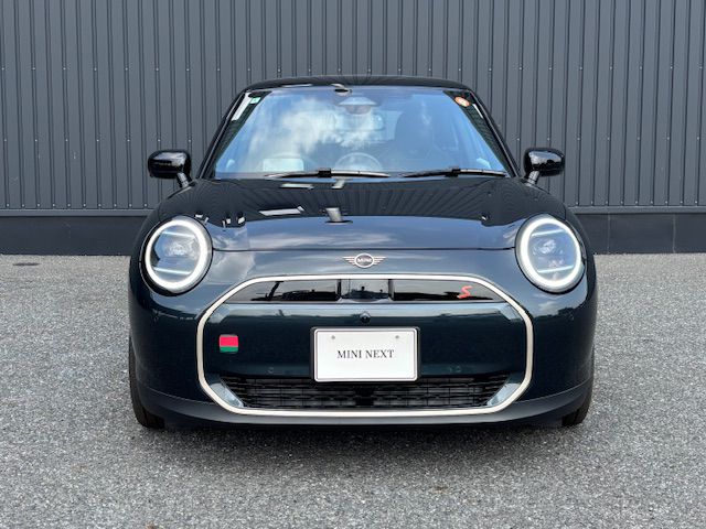 J01 MINI Cooper SE