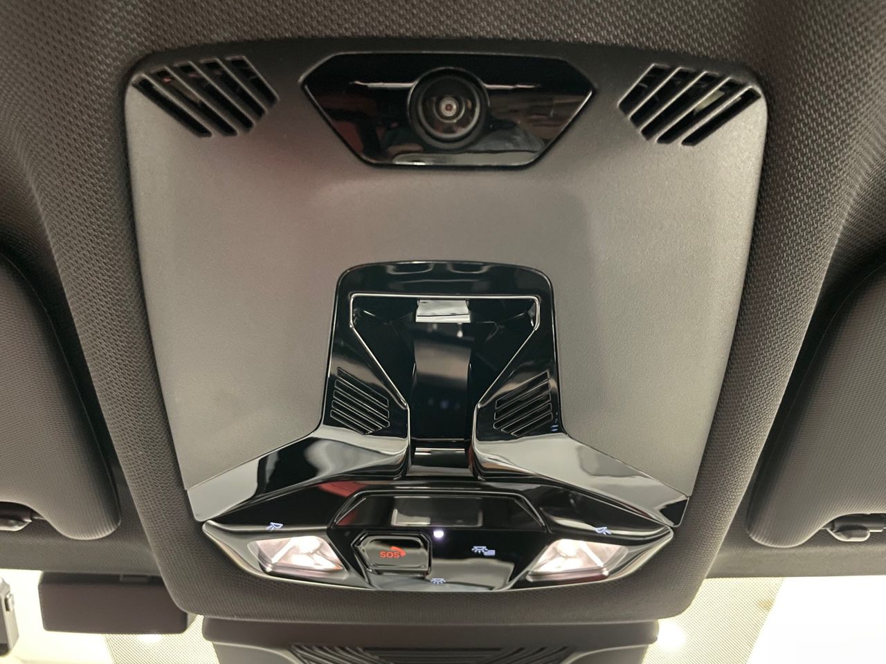 X2 M35i xDrive RHD