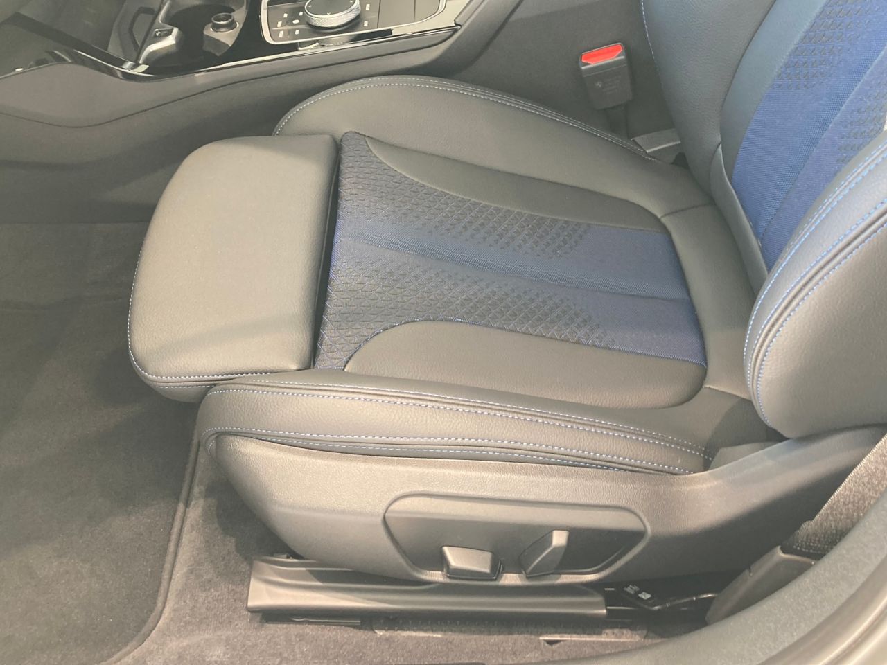 F40 118d Sports Hatch 5-door B47 2.0d