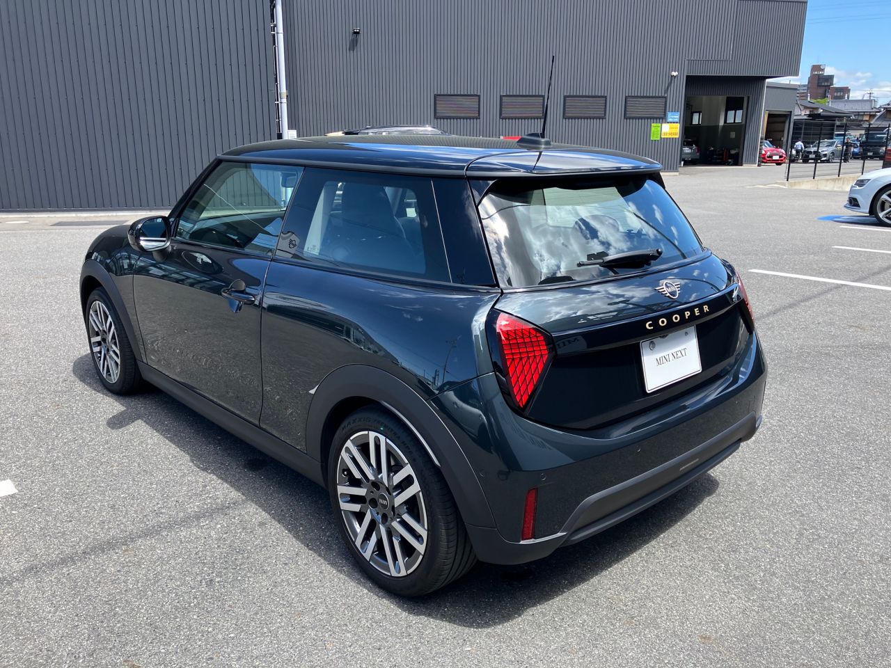 F66 MINI Cooper C 3Dr