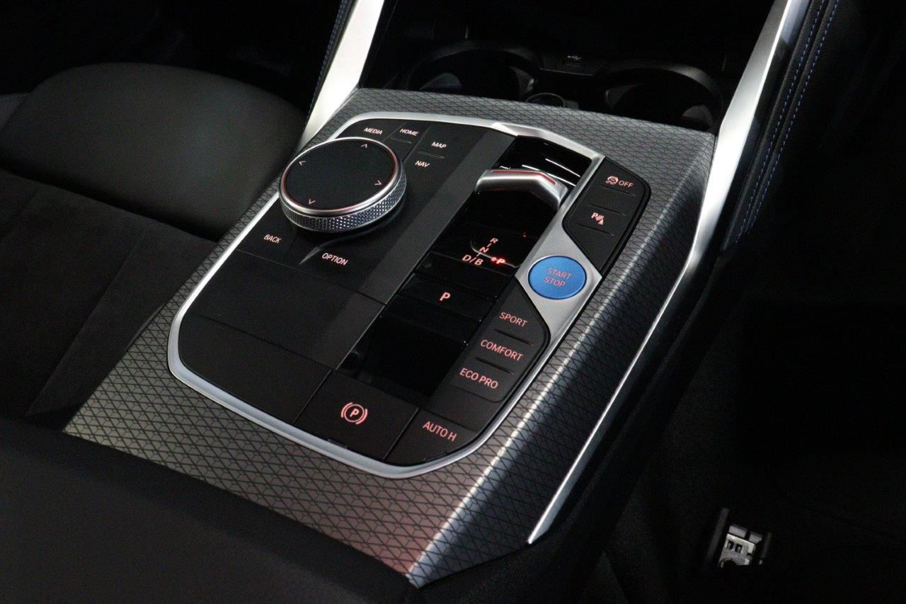 G26 i4 eDrive35 RHD