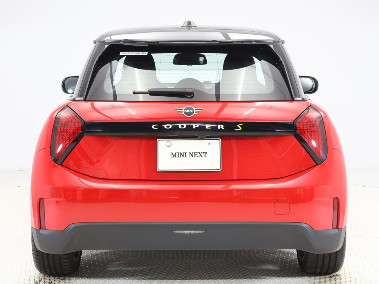 J01 MINI Cooper SE