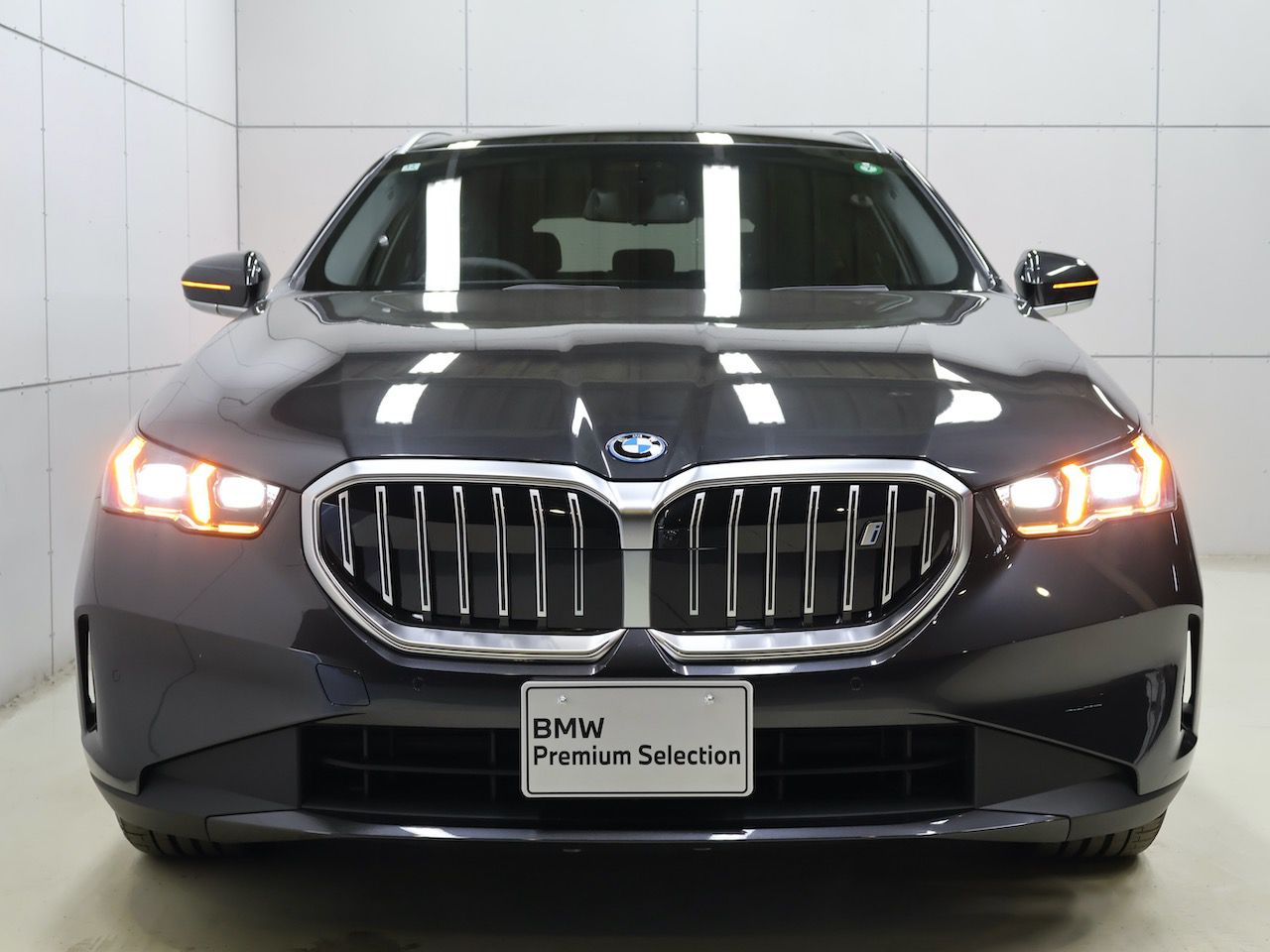 BMW i5 eDrive40 M Sport RHD