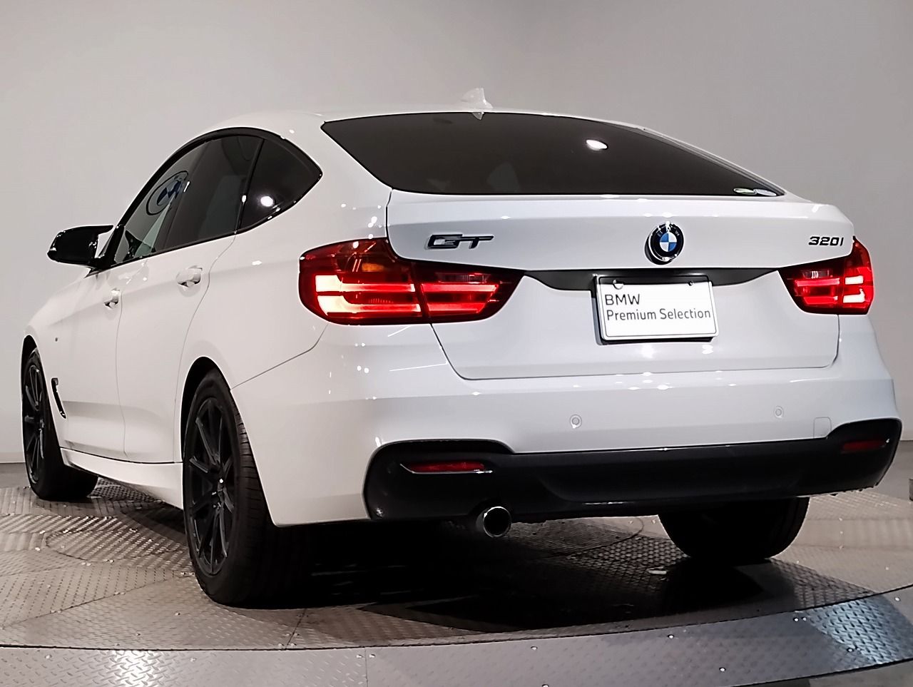 320I GRANTURISMO RHD