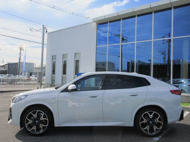 iX2 xDrive30 MSP