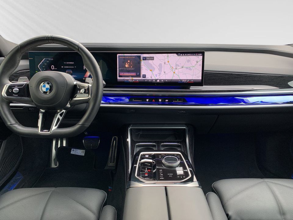 BMW 740