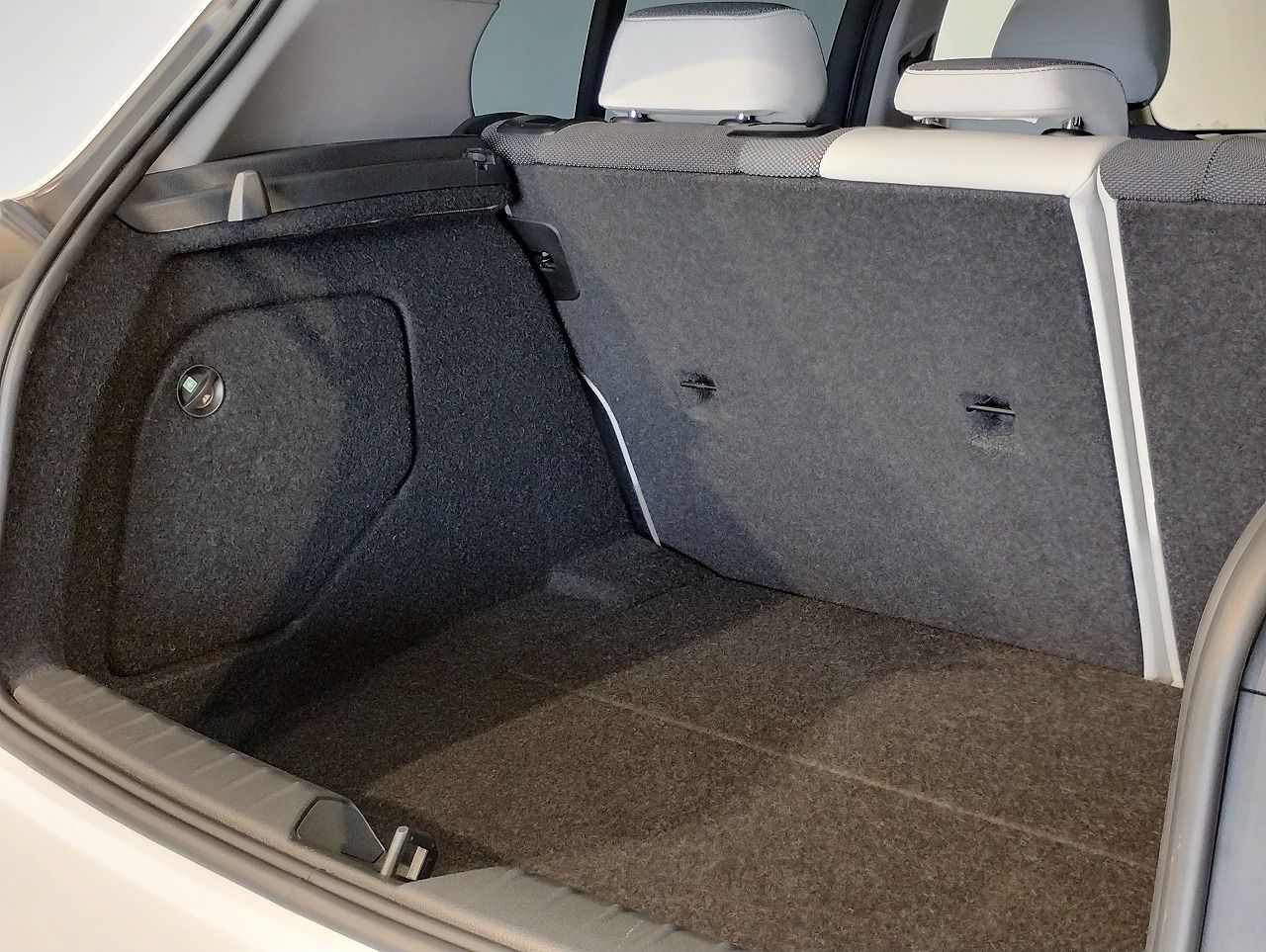 118D 5DOOR RHD