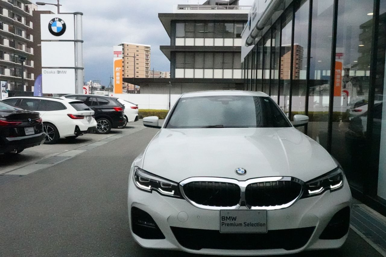 G20 320i Saloon RHD TU