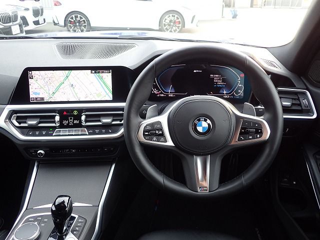 G20 330e Saloon RHD