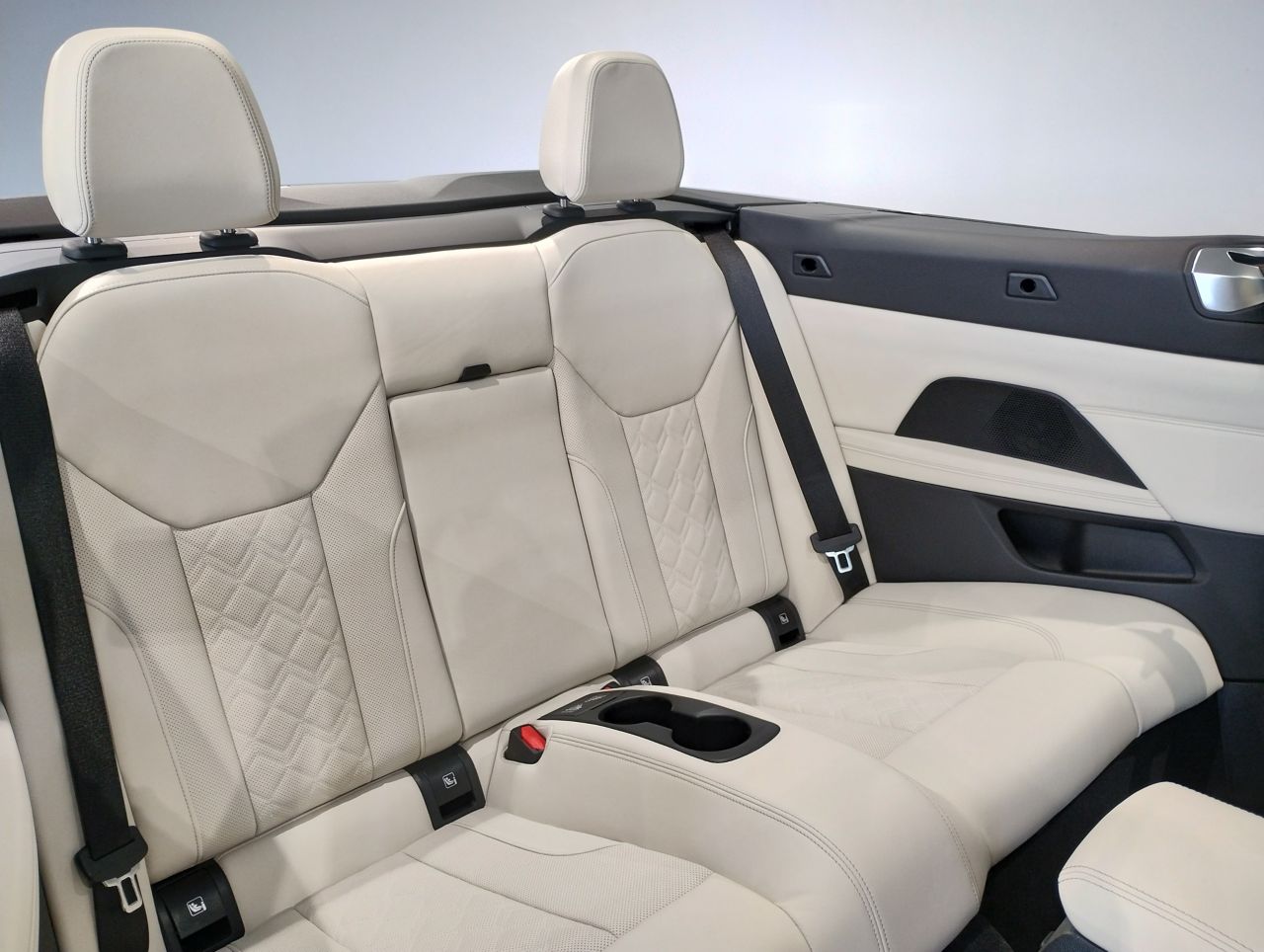 G** 4**i C********** B** 2**i RHD