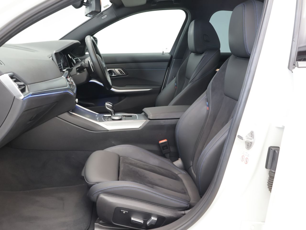 G20 330i Saloon RHD MX