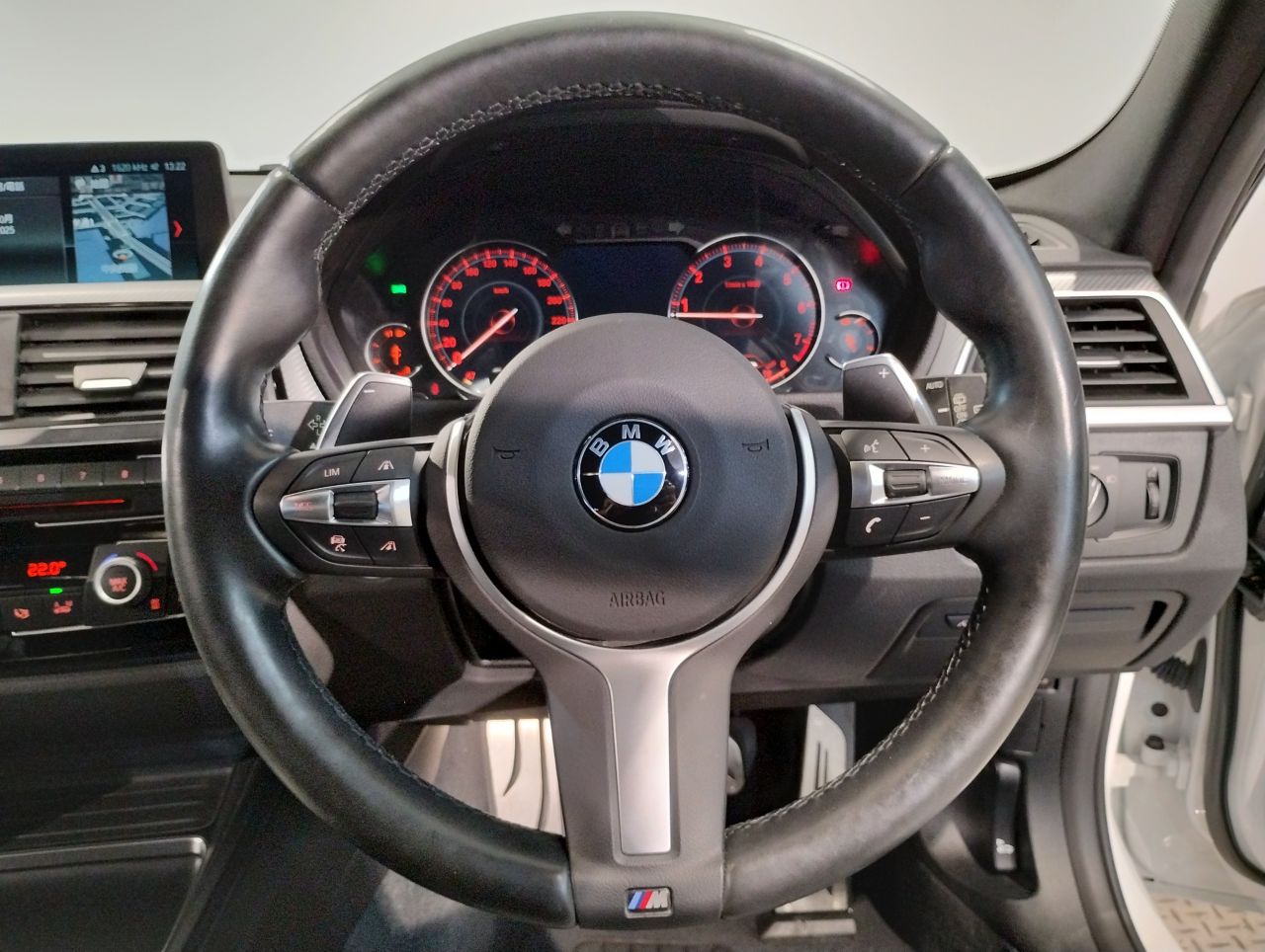 320I TOURING RHD