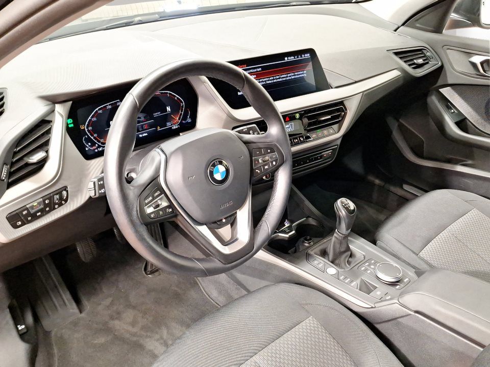 BMW 118