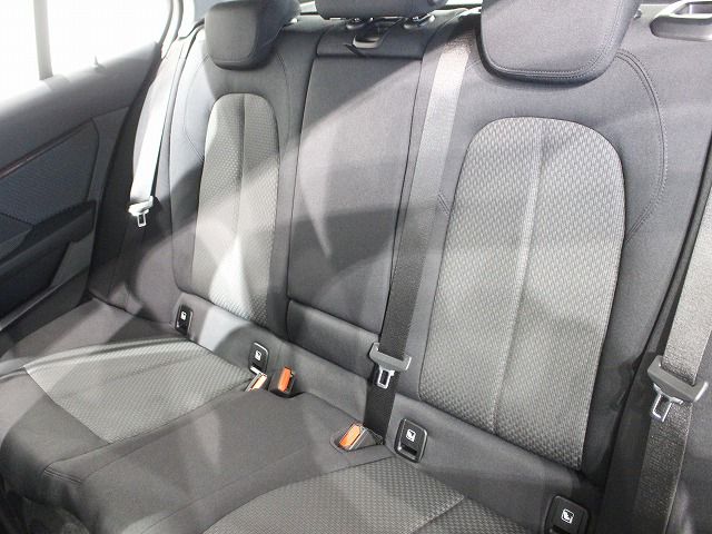 118i RHD