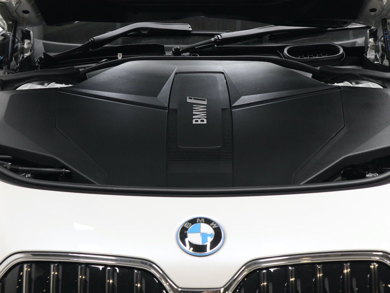 BMW i7 eDrive50 Sedan RHD