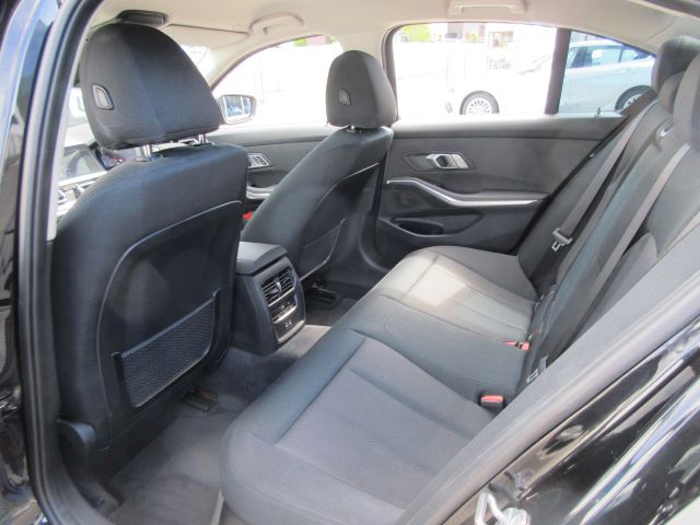 318i Berline RHD