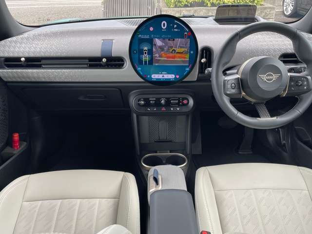F66 MINI Cooper C 3Dr