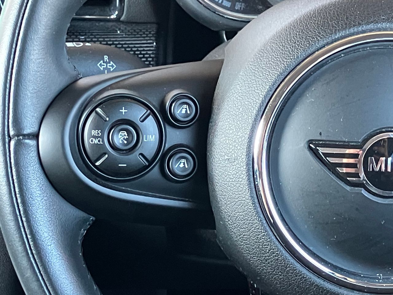 MINI CLUBMAN COOPER D