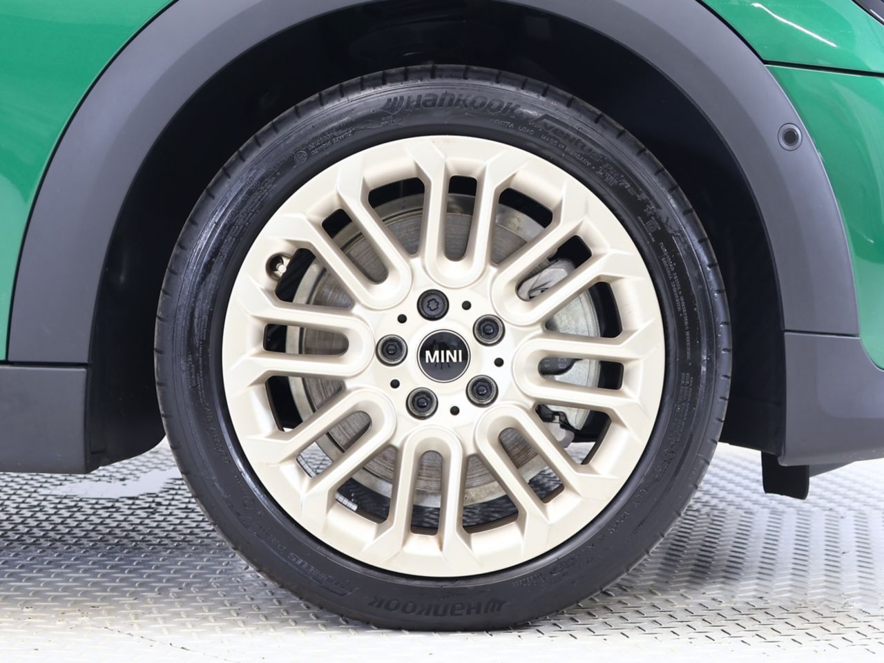F66 MINI Cooper C 3Dr
