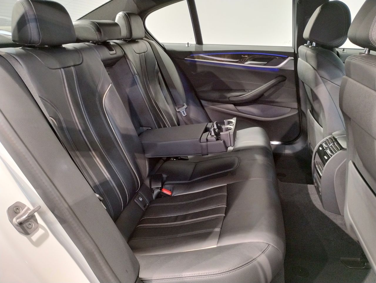 520i Sedan RHD