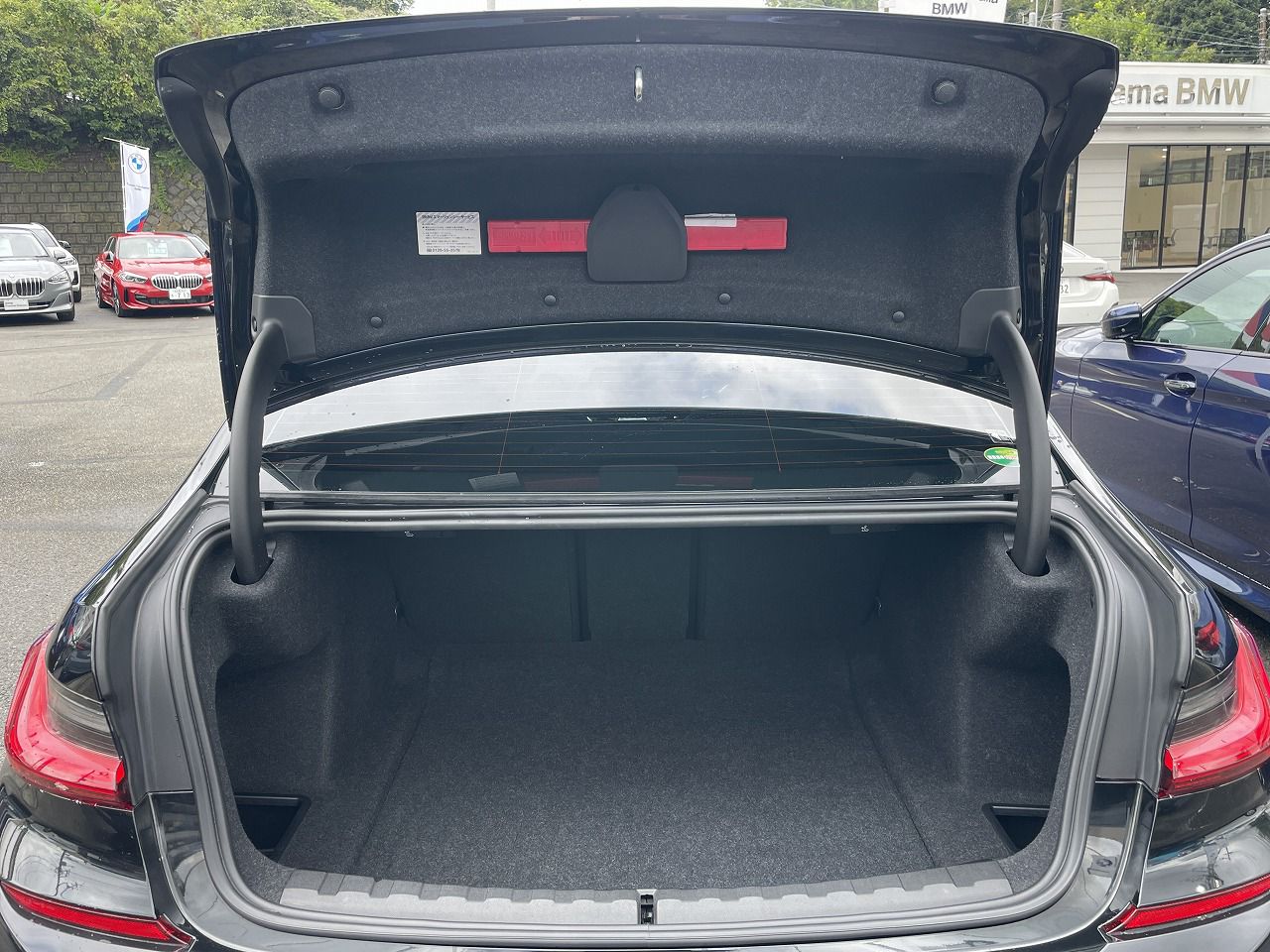 G20 320d xDrive RHD Saloon