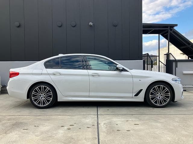 530I