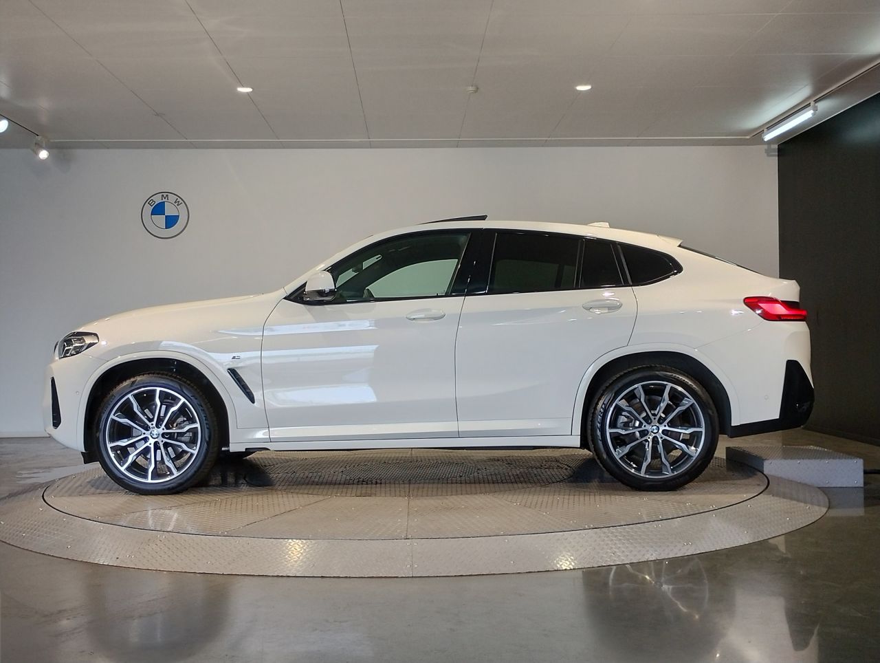 X4 xDrive20d RHD