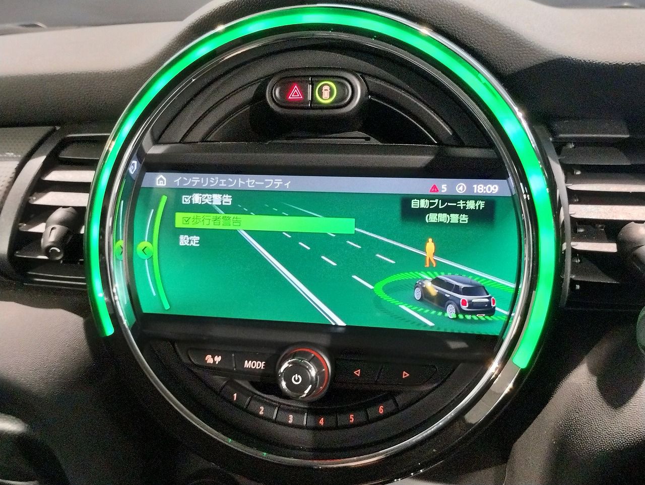 F55 COOPER D (AT)