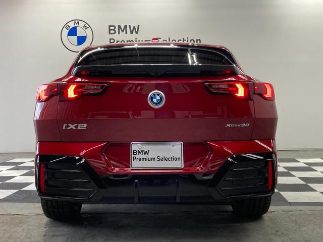 iX2 xDrive30 MSP