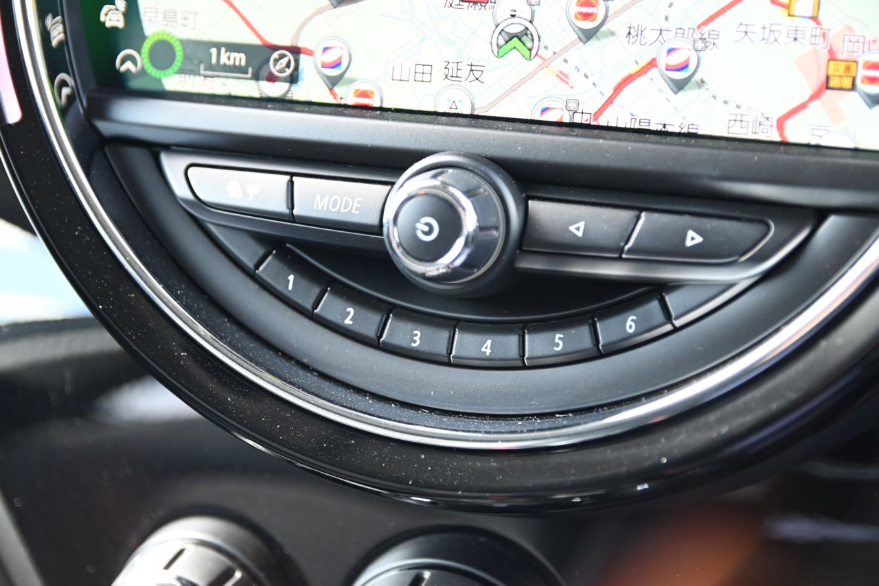 MINI CROSSOVER COOPER D