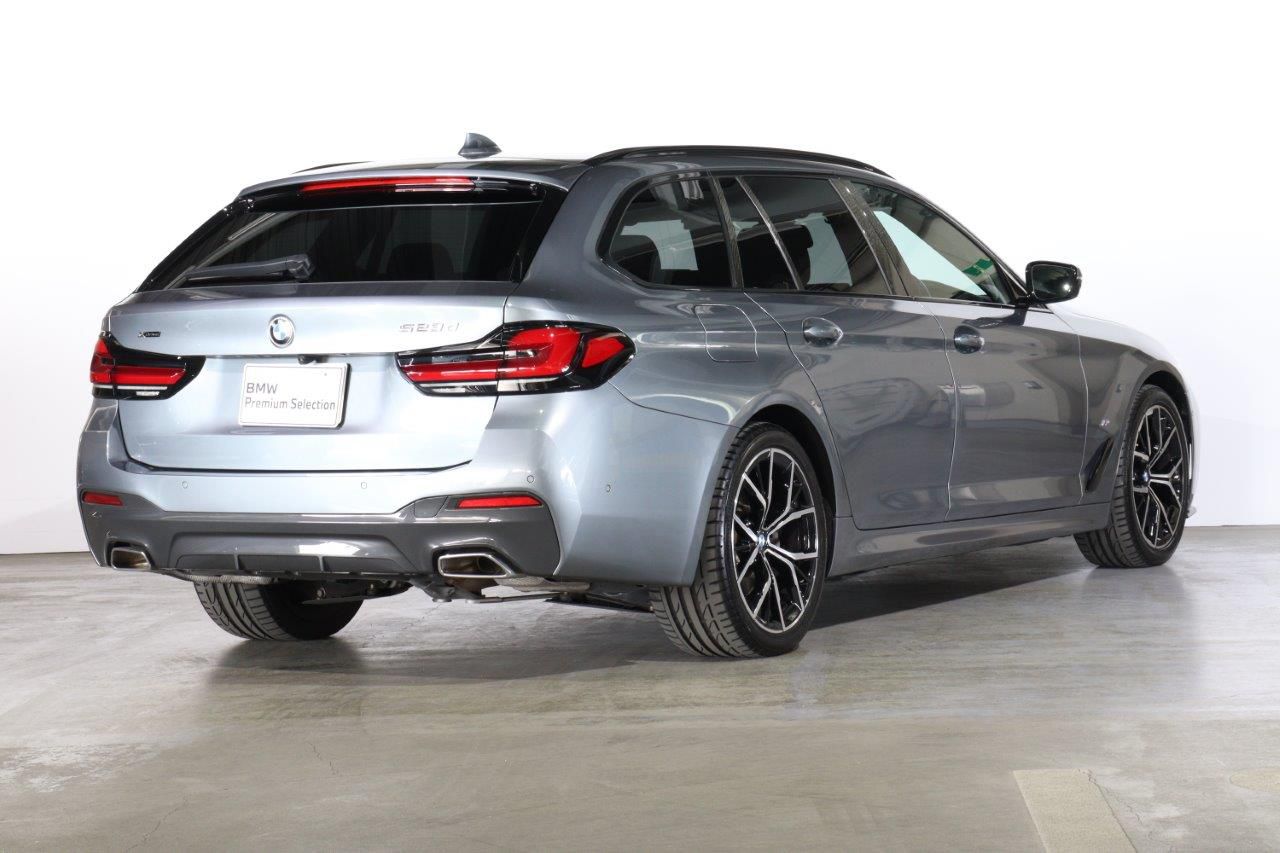 520d xDrive Touring RHD