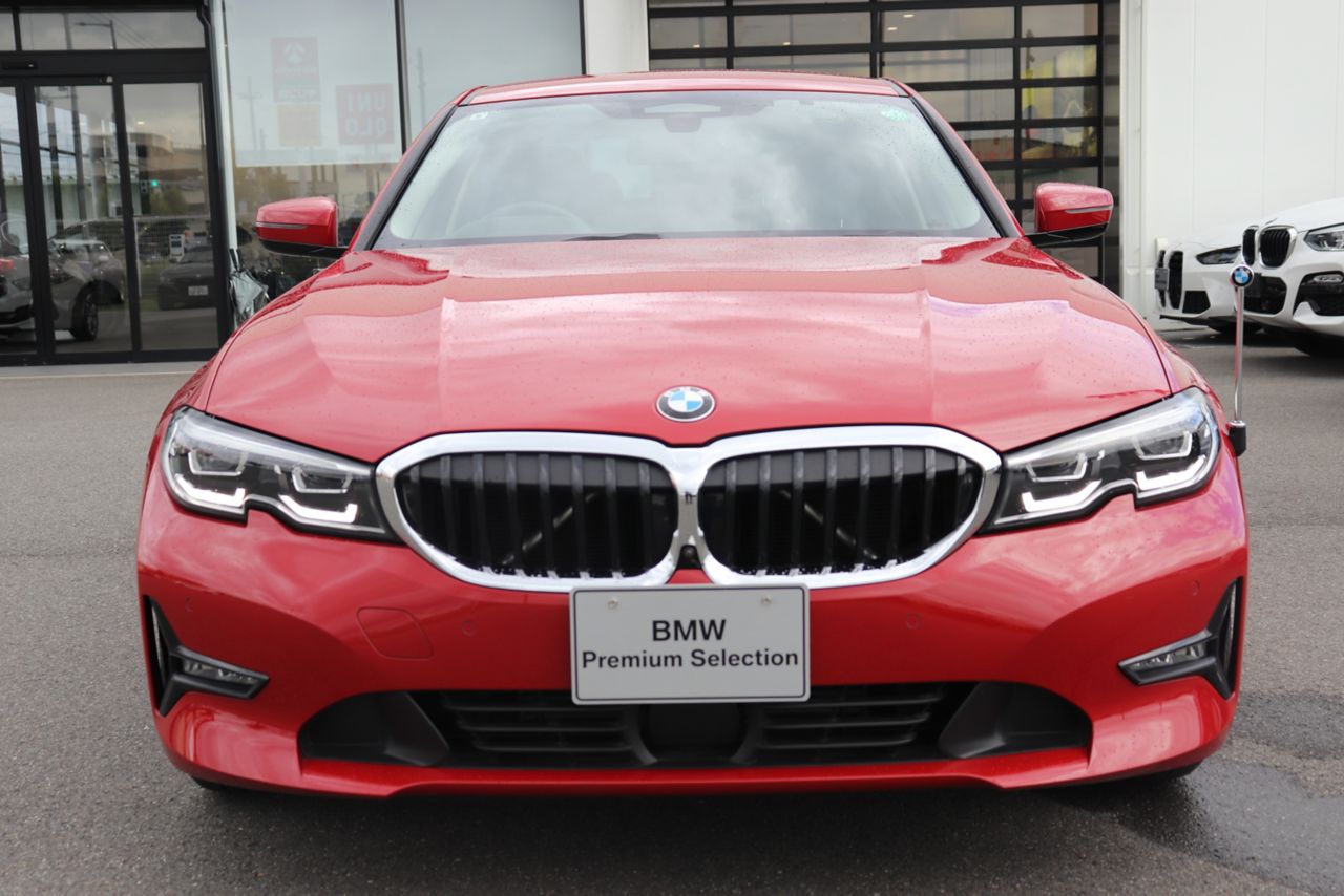 G20 320d xDrive RHD Saloon