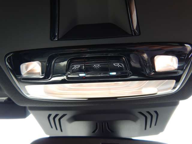 320d xDrive Berline RHD