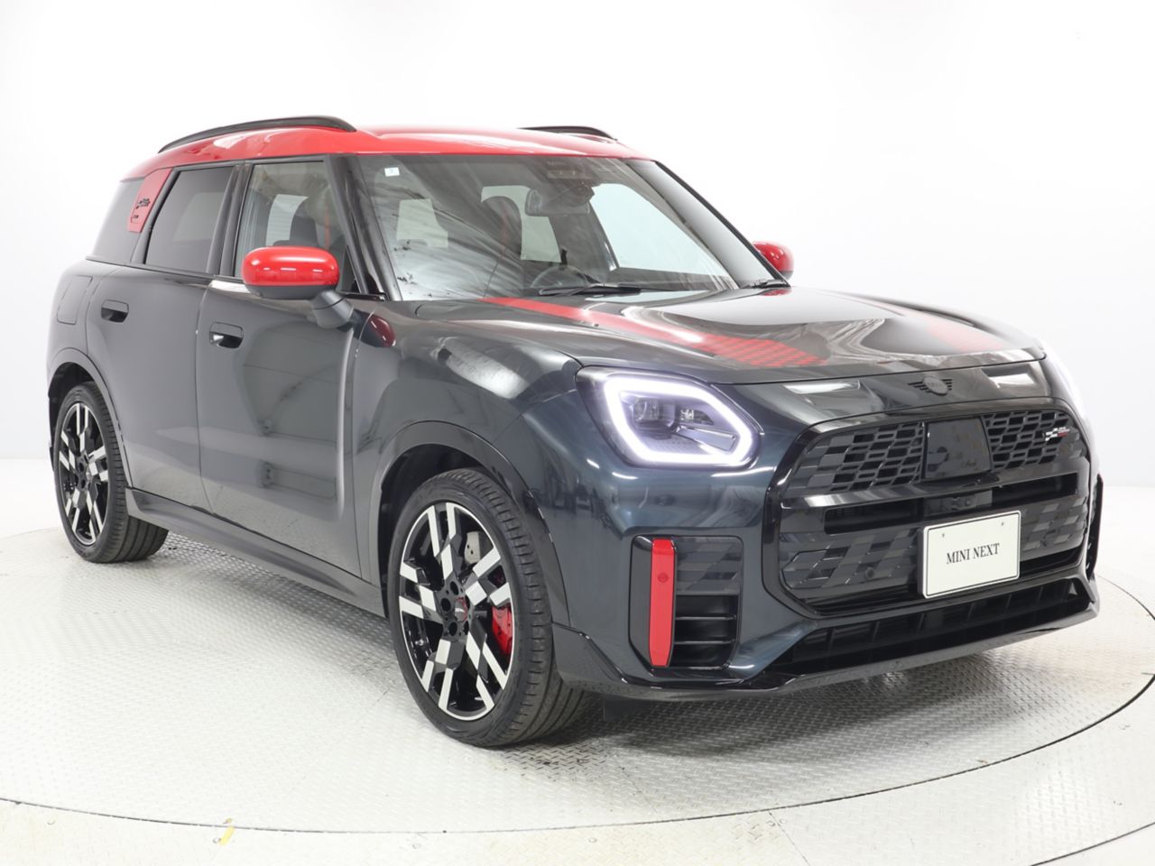 U25 MINI John Cooper Works Countryman ALL4